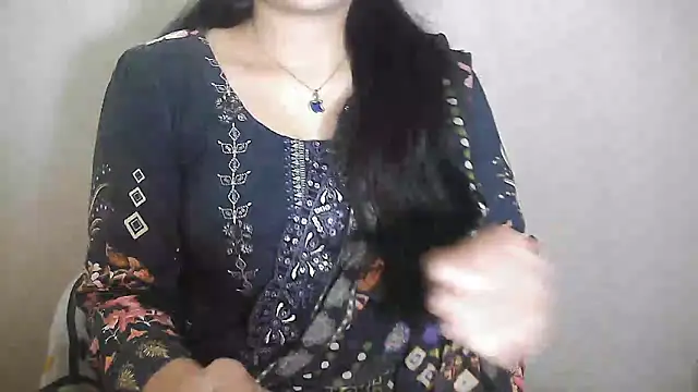 Chanchal--Navya online show from 12/17/24, 01:27