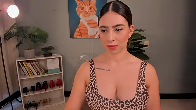 LiaPearce online show from 04/30/26, 01:17