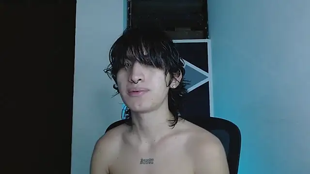 Snapshot of littlextreme chatting on 06/03/26, 02:58 littlextreme online show from 06/03/26, 02:58