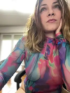 Snapshot of DaisyVibesss chatting on 03/11/25, 08:41 DaisyVibesss online show from 03/11/25, 08:41