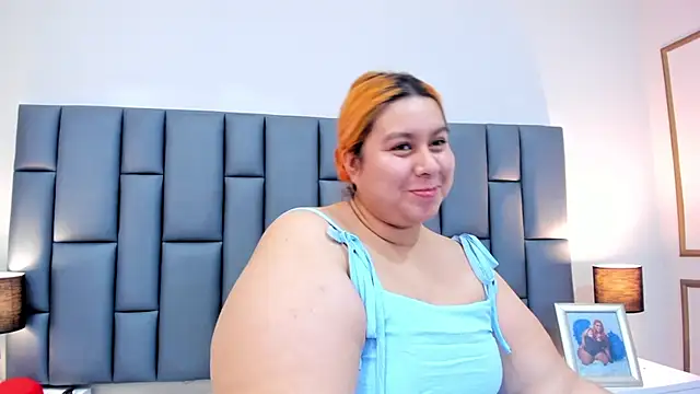aandreaperez online show from 02/04/25, 12:00