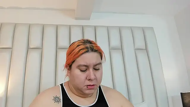 aandreaperez online show from 10/11/25, 11:31