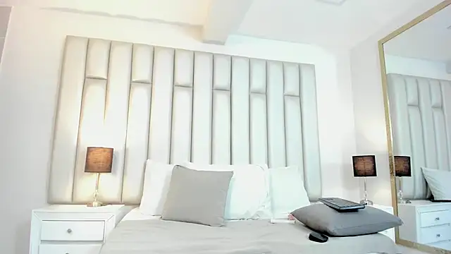 Snapshot of aandreaperez chatting on 11/03/25, 07:37 aandreaperez online show from 11/03/25, 07:37