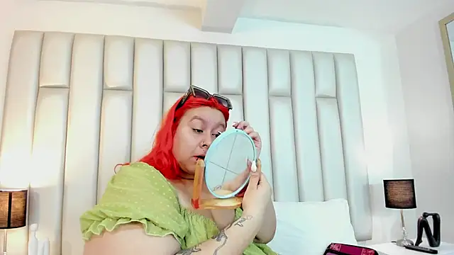 Snapshot of aandreaperez chatting on 11/07/25, 11:43 aandreaperez online show from 11/07/25, 11:43