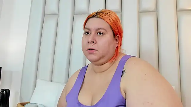 Snapshot of aandreaperez chatting on 11/20/25, 11:32 aandreaperez online show from 11/20/25, 11:32