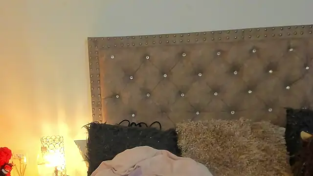 Lissa gray online show from 09/16/25, 01:17