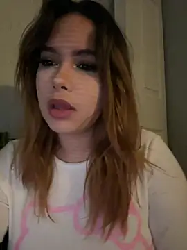 Snapshot of cyberspaceangell chatting on 02/03/25, 01:41 cyberspaceangell online show from 02/03/25, 01:41