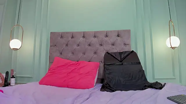 Snapshot of ale_cam chatting on 12/07/24, 02:46 ale cam online show from 12/07/24, 02:46