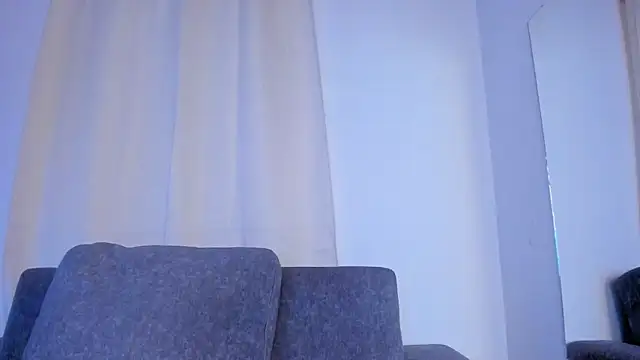 Snapshot of ale_cam chatting on 01/27/25, 12:22 ale cam online show from 01/27/25, 12:22