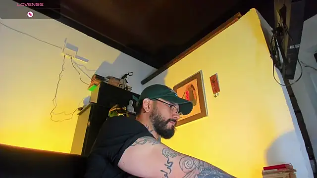 CamiloGray  online show from 10/10/25, 02:49