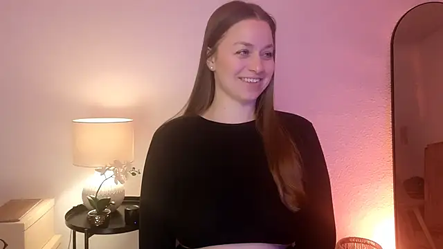 MilaFleur online show from 01/31/25, 08:43