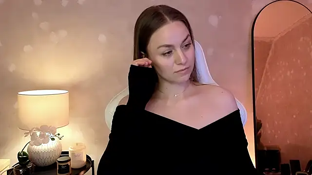 MilaFleur online show from 10/04/25, 02:26