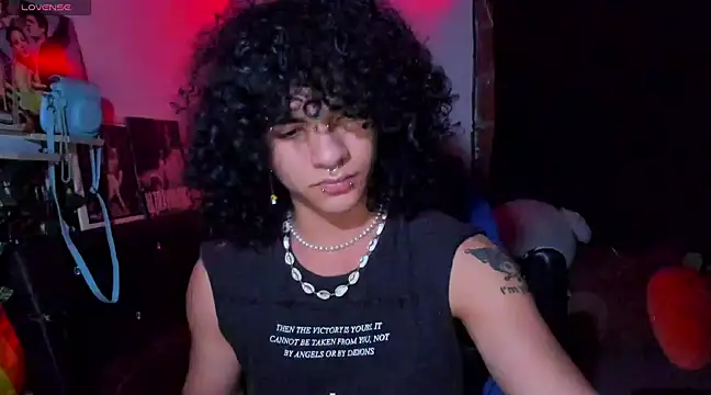 sweetvond  online show from 02/11/25, 06:51