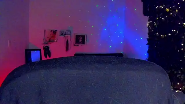 sweetvond  online show from 12/04/25, 11:46