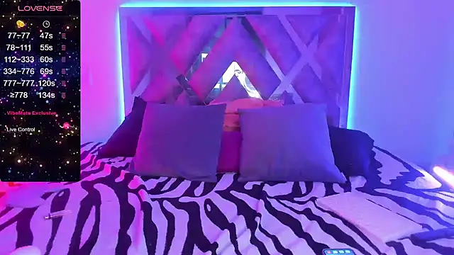 Snapshot of cutesarah_ chatting on 03/21/25, 11:23 cutesarah online show from 03/21/25, 11:23