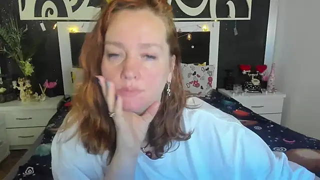 Snapshot of SinFulTitsDD chatting on 12/18/24, 10:57 SinFulTitsDD online show from 12/18/24, 10:57