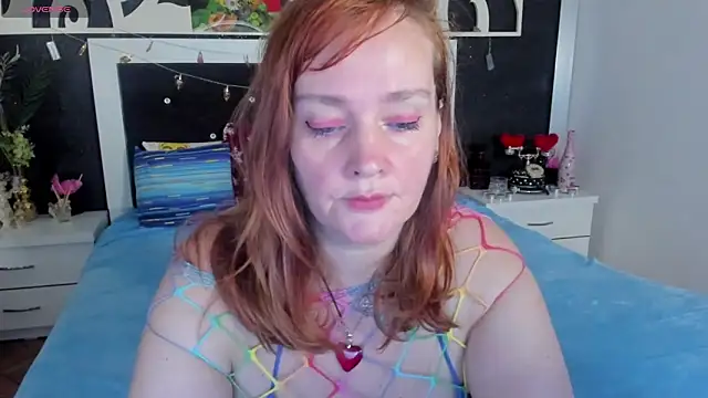 Snapshot of SinFulTitsDD chatting on 12/30/24, 08:04 SinFulTitsDD online show from 12/30/24, 08:04