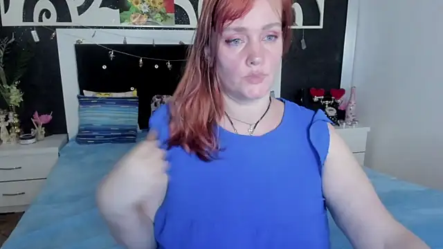 Snapshot of SinFulTitsDD chatting on 01/02/25, 10:44 SinFulTitsDD online show from 01/02/25, 10:44