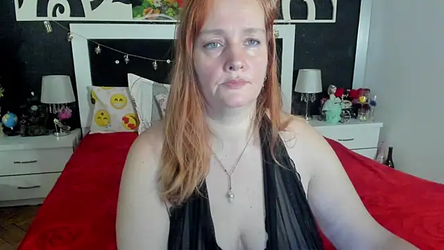 Snapshot of SinFulTitsDD chatting on 03/05/25, 11:16 SinFulTitsDD online show from 03/05/25, 11:16