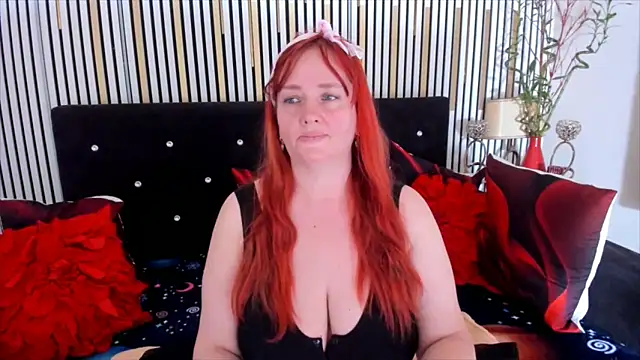 Snapshot of SinFulTitsDD chatting on 04/24/26, 12:51 SinFulTitsDD online show from 04/24/26, 12:51