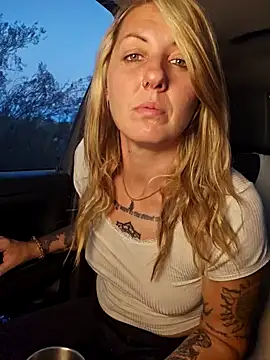 SheIsSomething online show from 12/05/24, 12:41