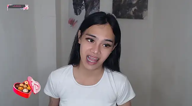 shecutie69 online show from 12/18/24, 08:57