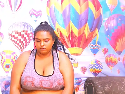 Snapshot of Indianfairy99 chatting on 01/24/25, 04:48 Indianfairy99 online show from 01/24/25, 04:48