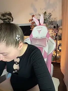 sweetest pie online show from 10/03/25, 05:43