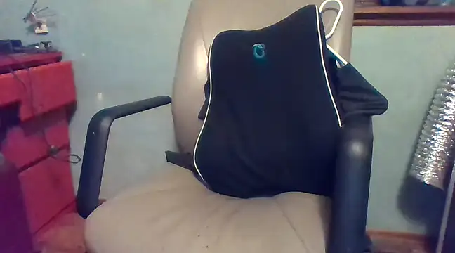 peaches playz online show from 02/15/25, 09:37