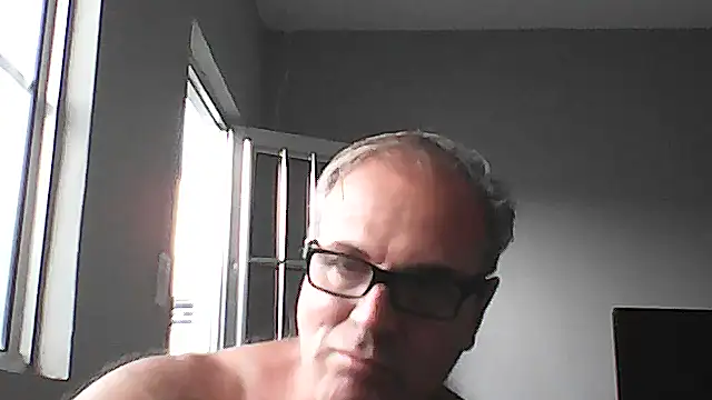 eduar570 online show from 02/26/25, 10:58