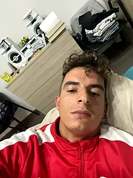 Snapshot of alessandro893000 chatting on 10/08/25, 12:30 alessandro893000 online show from 10/08/25, 12:30