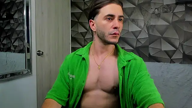 Latino stud4u online show from 01/18/26, 12:14