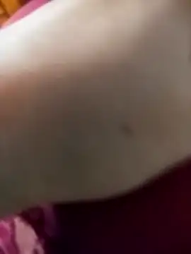 Snapshot of LovlyAnnie chatting on 11/19/25, 05:29 LovlyAnnie online show from 11/19/25, 05:29