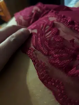 Snapshot of LovlyAnnie chatting on 12/01/25, 05:45 LovlyAnnie online show from 12/01/25, 05:45