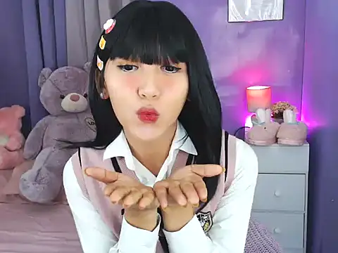 urlovelyfreya online show from 10/29/25, 06:20