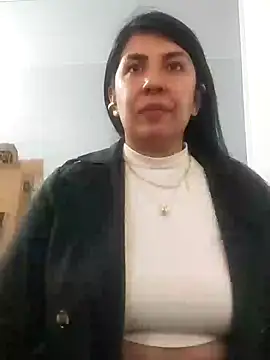 aisha latina online show from 12/03/24, 07:11