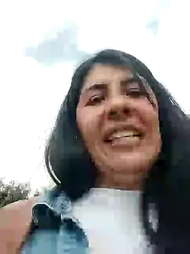 aisha latina online show from 12/06/24, 02:49