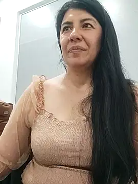 aisha latina online show from 03/04/25, 03:59