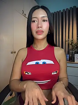 Snapshot of Jasmine_Elcock chatting on 07/20/26, 03:58 Jasmine Elcock online show from 07/20/26, 03:58