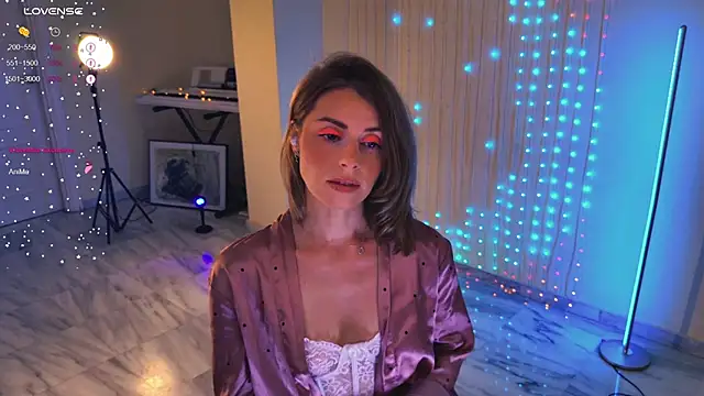 Arielle  03 online show from 05/10/26, 01:11