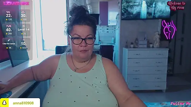femme fatale1 online show from 07/18/26, 10:52
