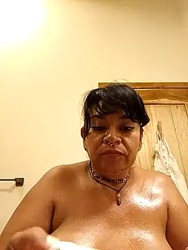 karlablue  online show from 02/26/25, 07:38