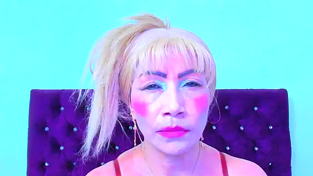 Snapshot of almabeckelt chatting on 09/26/25, 08:13 almabeckelt online show from 09/26/25, 08:13