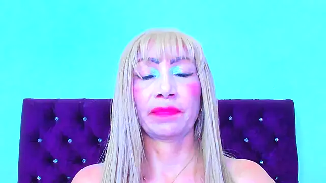 Snapshot of almabeckelt chatting on 10/01/25, 07:31 almabeckelt online show from 10/01/25, 07:31