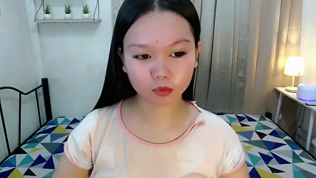 Vivorey Leighn online show from 09/18/25, 04:36