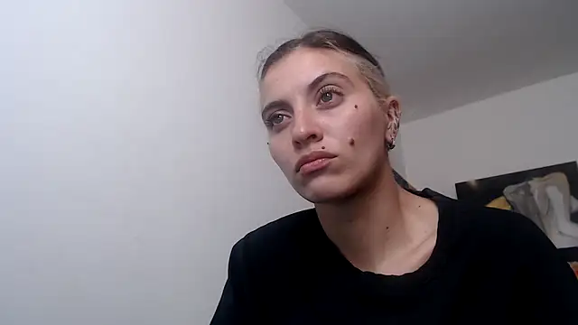 mariecam420 online show from 12/27/24, 06:31