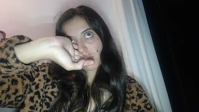 mariecam420 online show from 12/28/24, 12:04