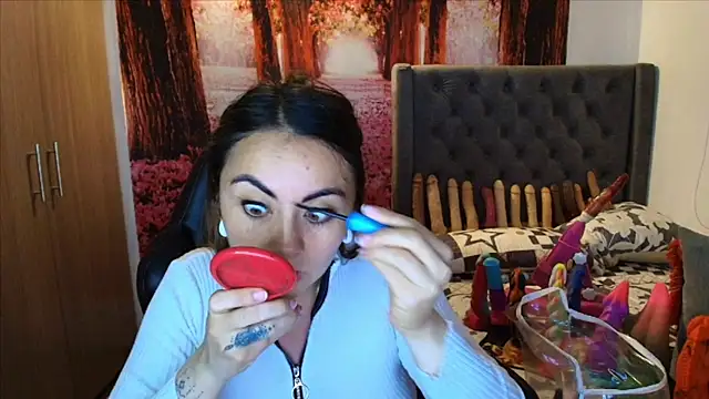 Snapshot of sofia23dirty chatting on 11/11/25, 10:21 sofia23dirty online show from 11/11/25, 10:21