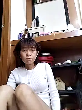 Little suzy5 online show from 05/18/26, 08:03
