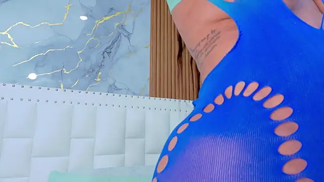 IrresistibleMilf online show from 10/01/25, 03:29